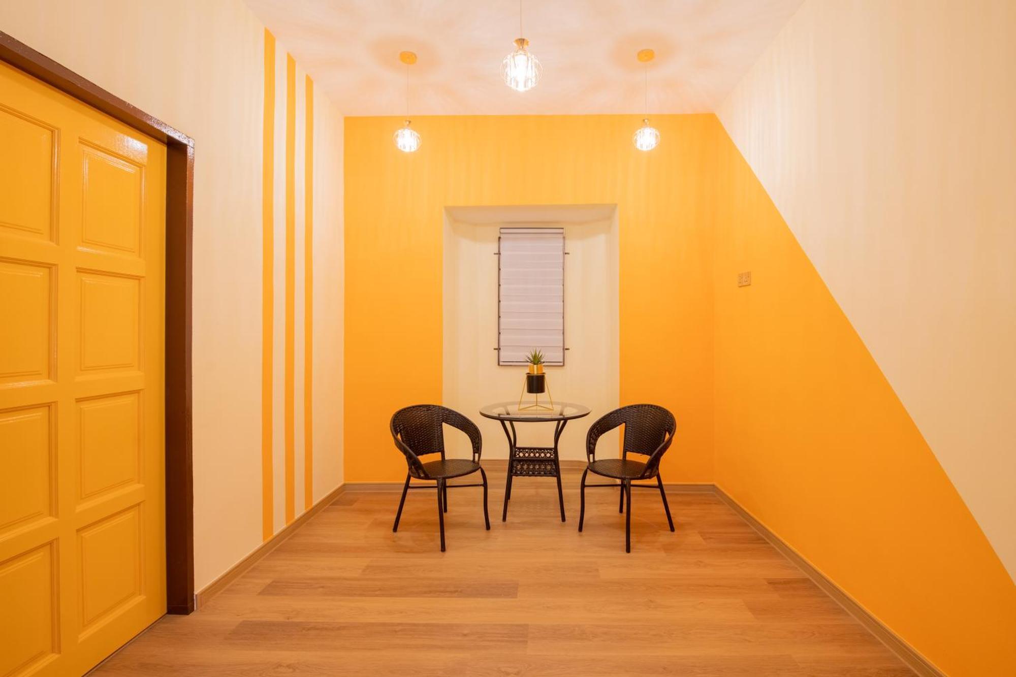 Orange Tatami Funny House At Bukit Beruang Apartment Malacca