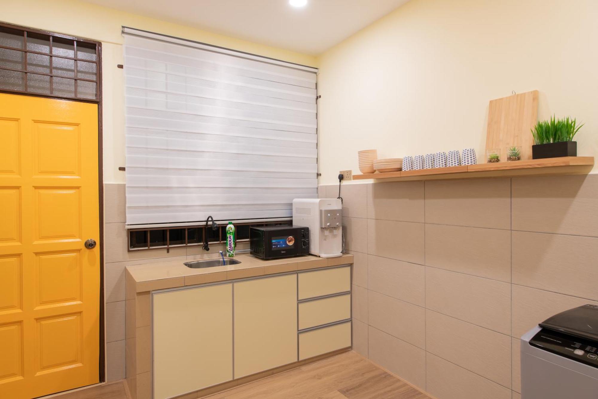 Apartment Orange Tatami Funny House At Bukit Beruang *